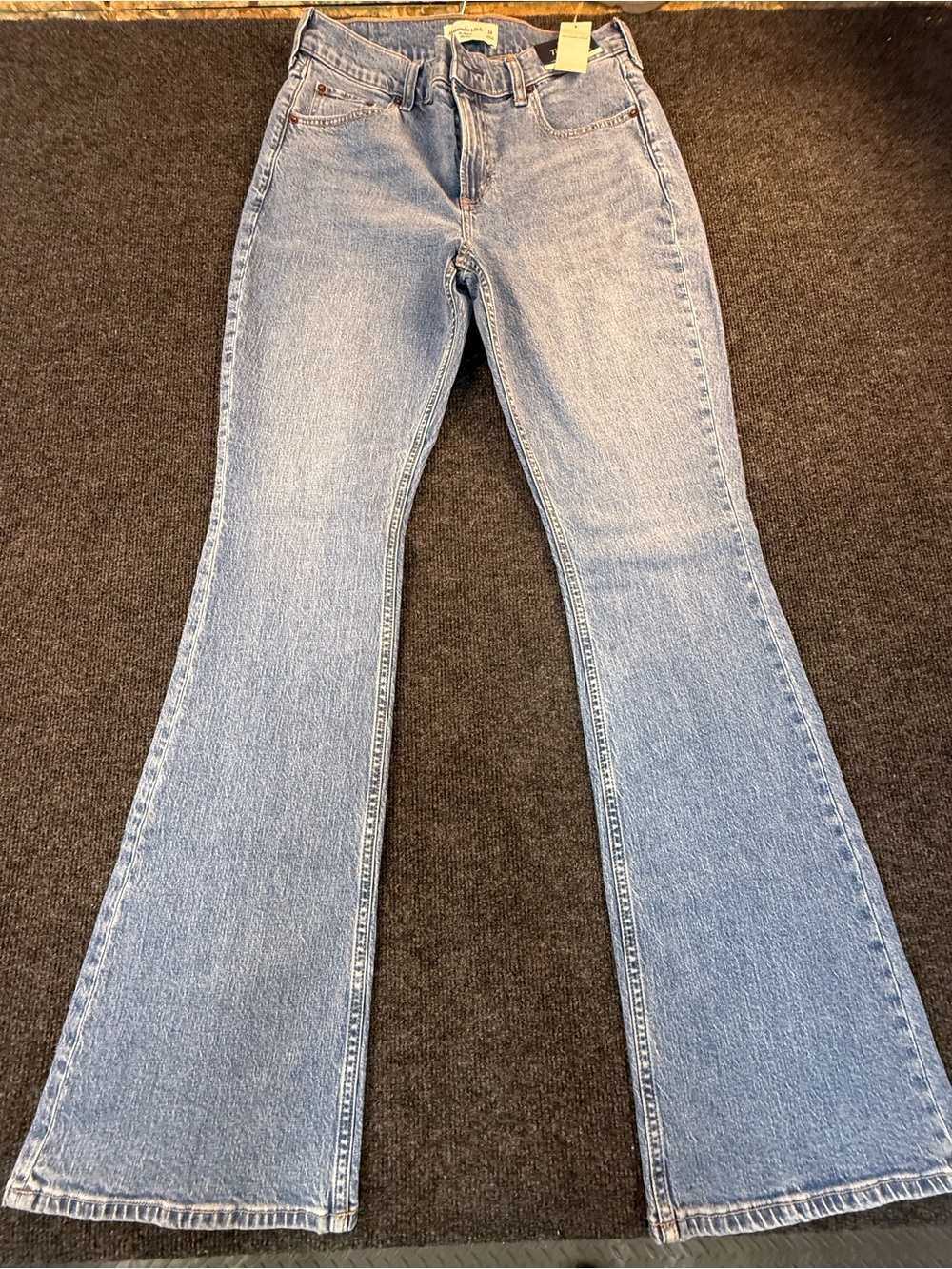 Abercrombie & Fitch Light Blue High-Rise Women’s Jeans size 29